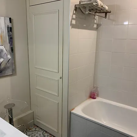 Apartment Le Louvre Nimes